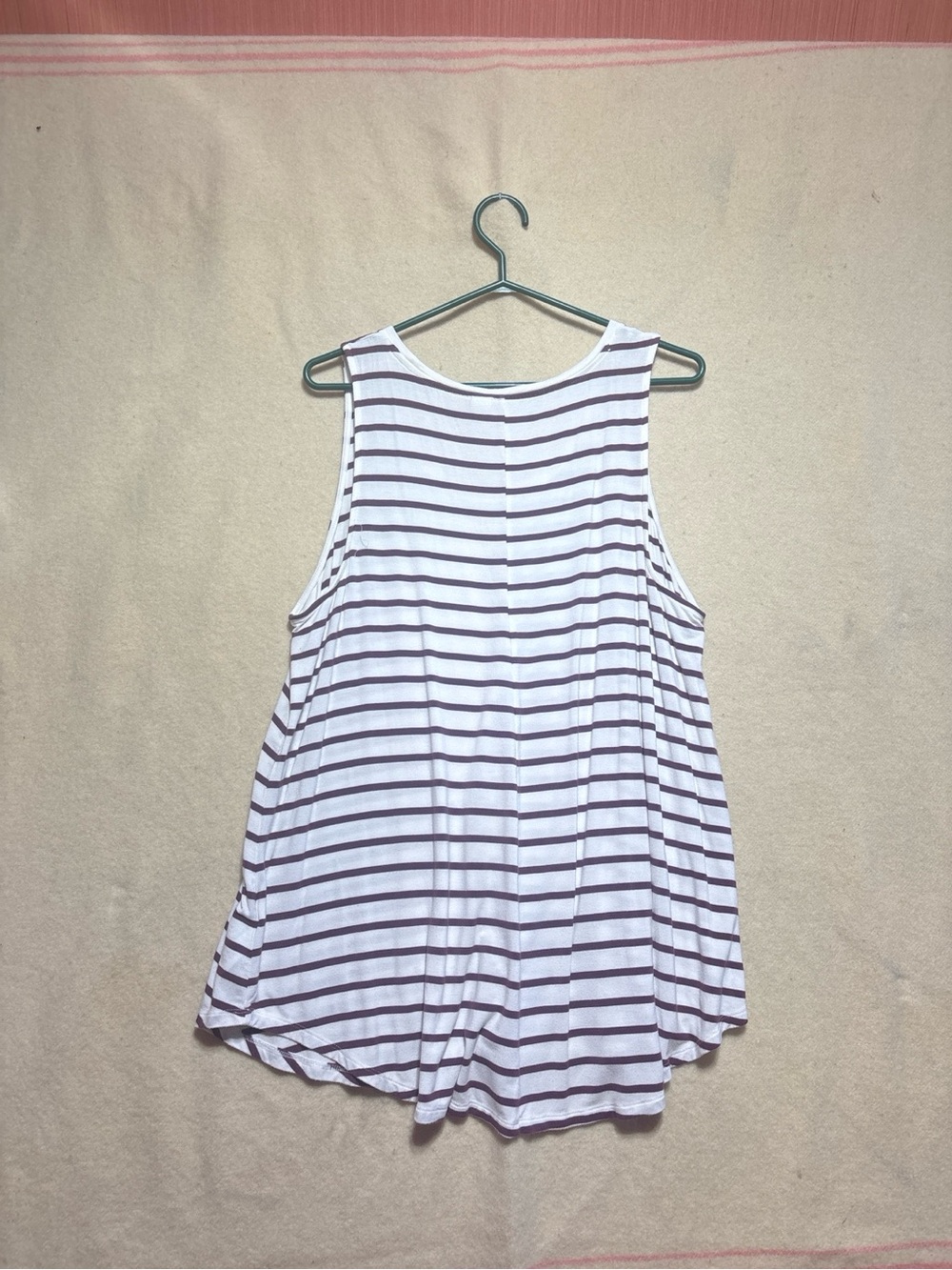 Old Navy White Tank Top with Brown Horizontal Stripes xl
